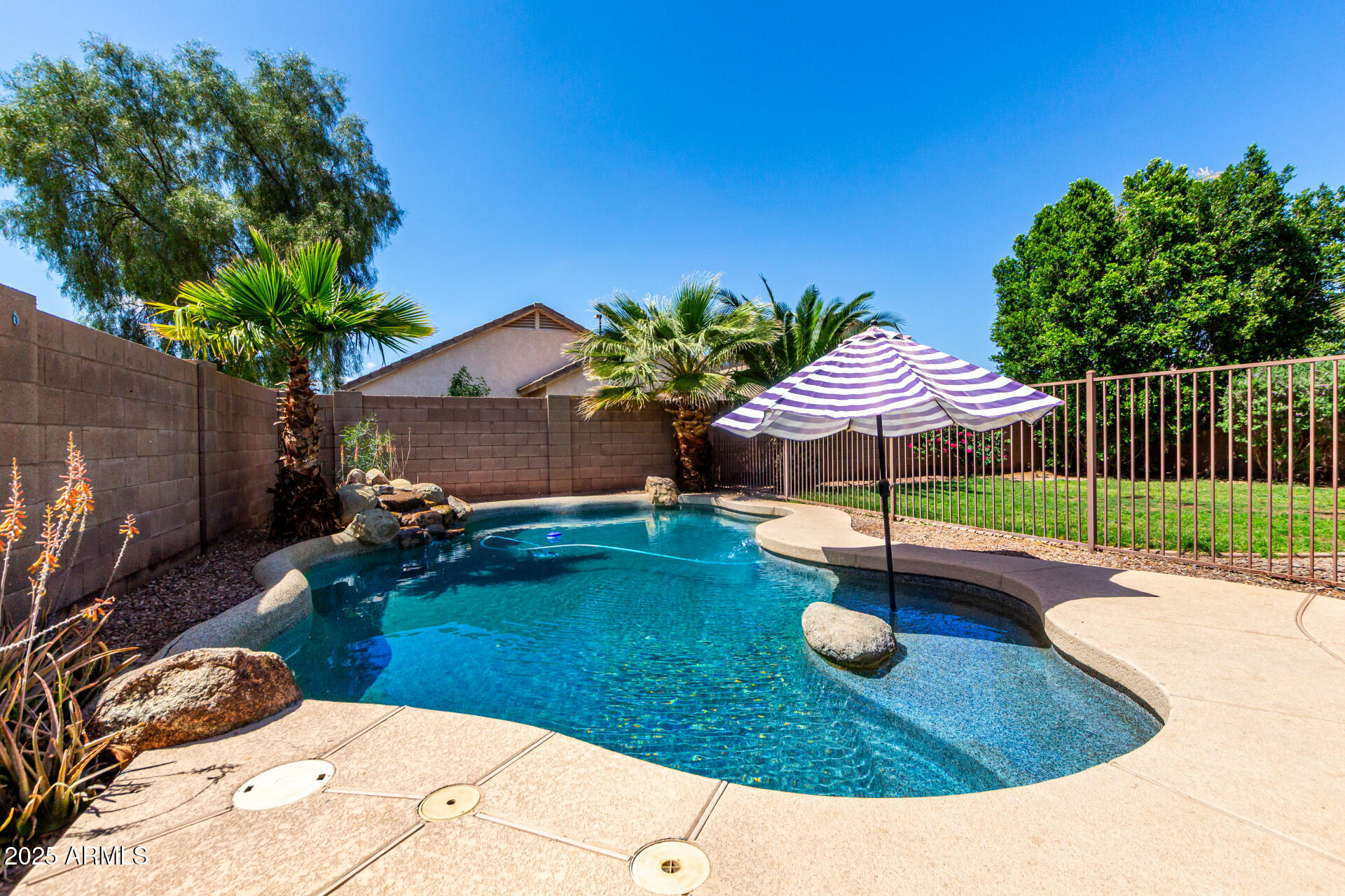 2558 South Martingale Road Gilbert, AZ 85295 - Photo 25 of 26 26 - Martingale