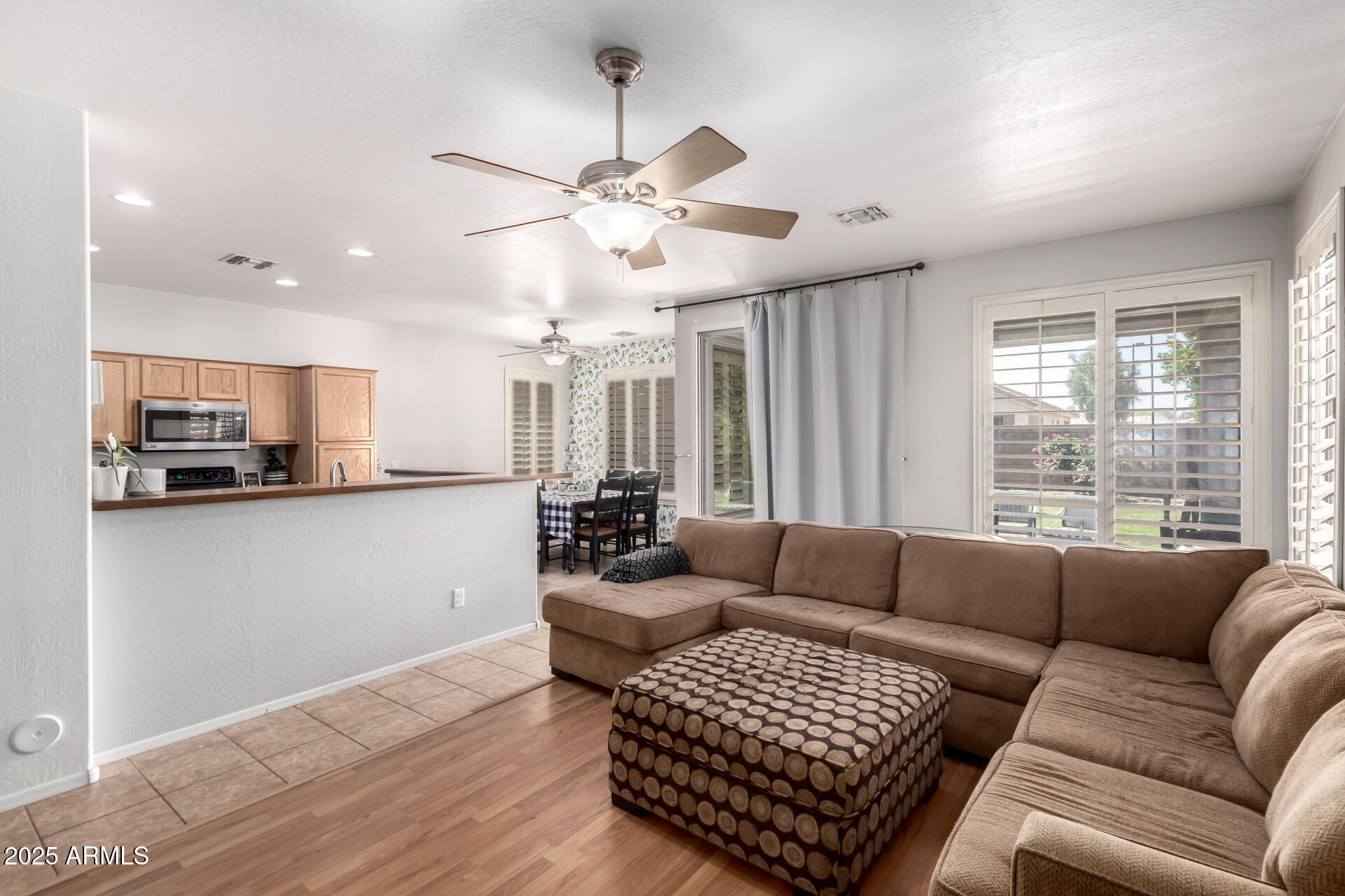 2558 South Martingale Road Gilbert, AZ 85295 - Photo 6 of 26 06 - Martingale