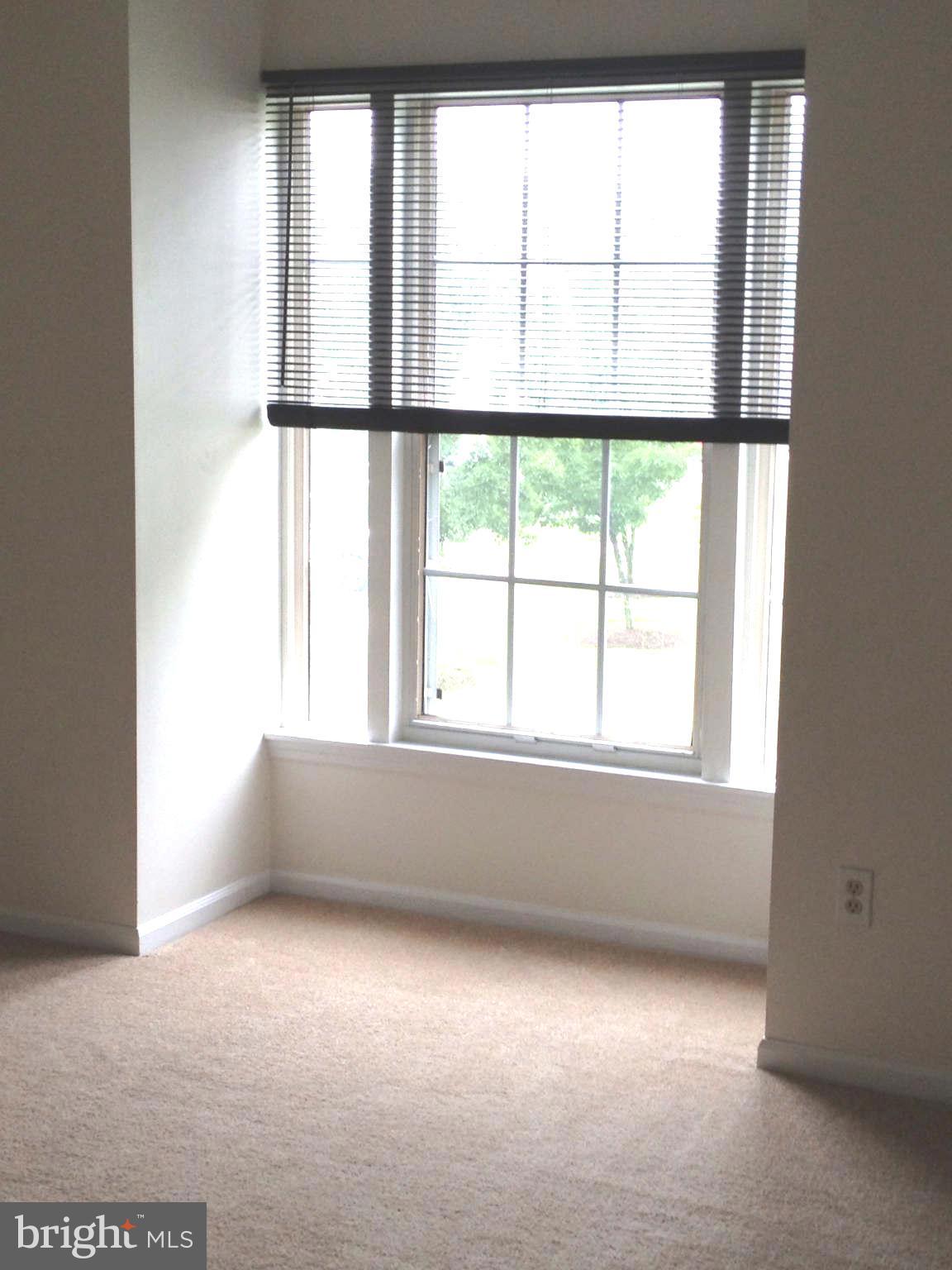 639 Deering Road, Unit 2H Pasadena, MD 21122 - Photo 20 of 30 Bedroom (Master)