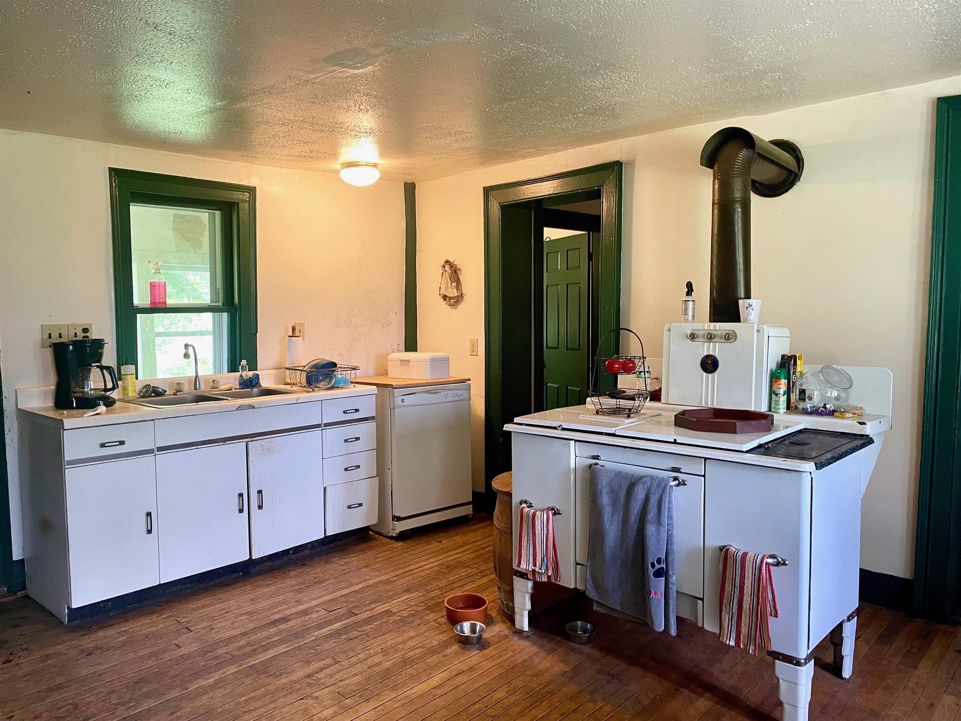1342 Woodward Road Concord, VT 05824 - Photo 22 of 39 Gallery Image 22
