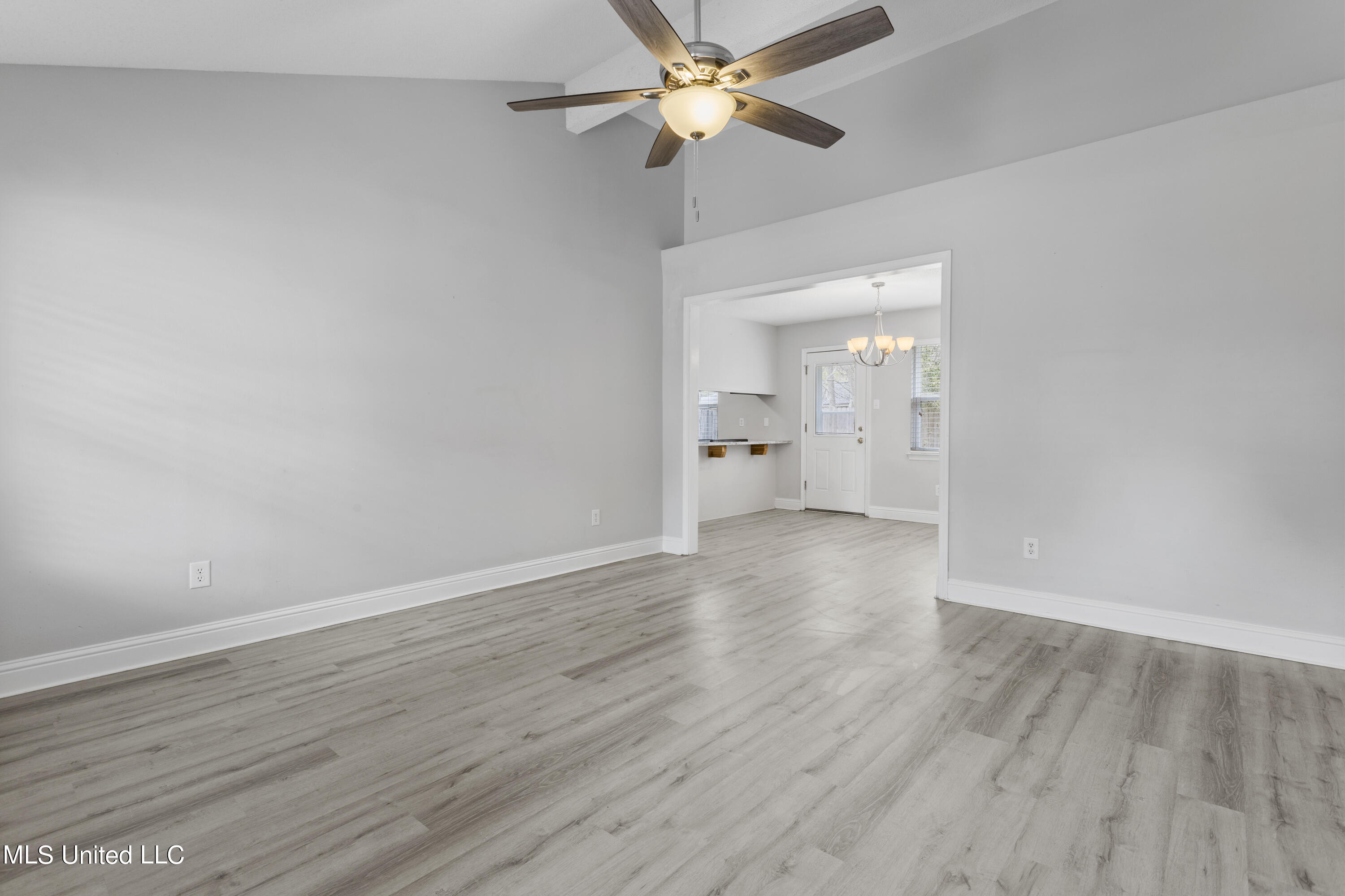 1620 Springridge Road Gautier, MS 39553 - Photo 5 of 24 005