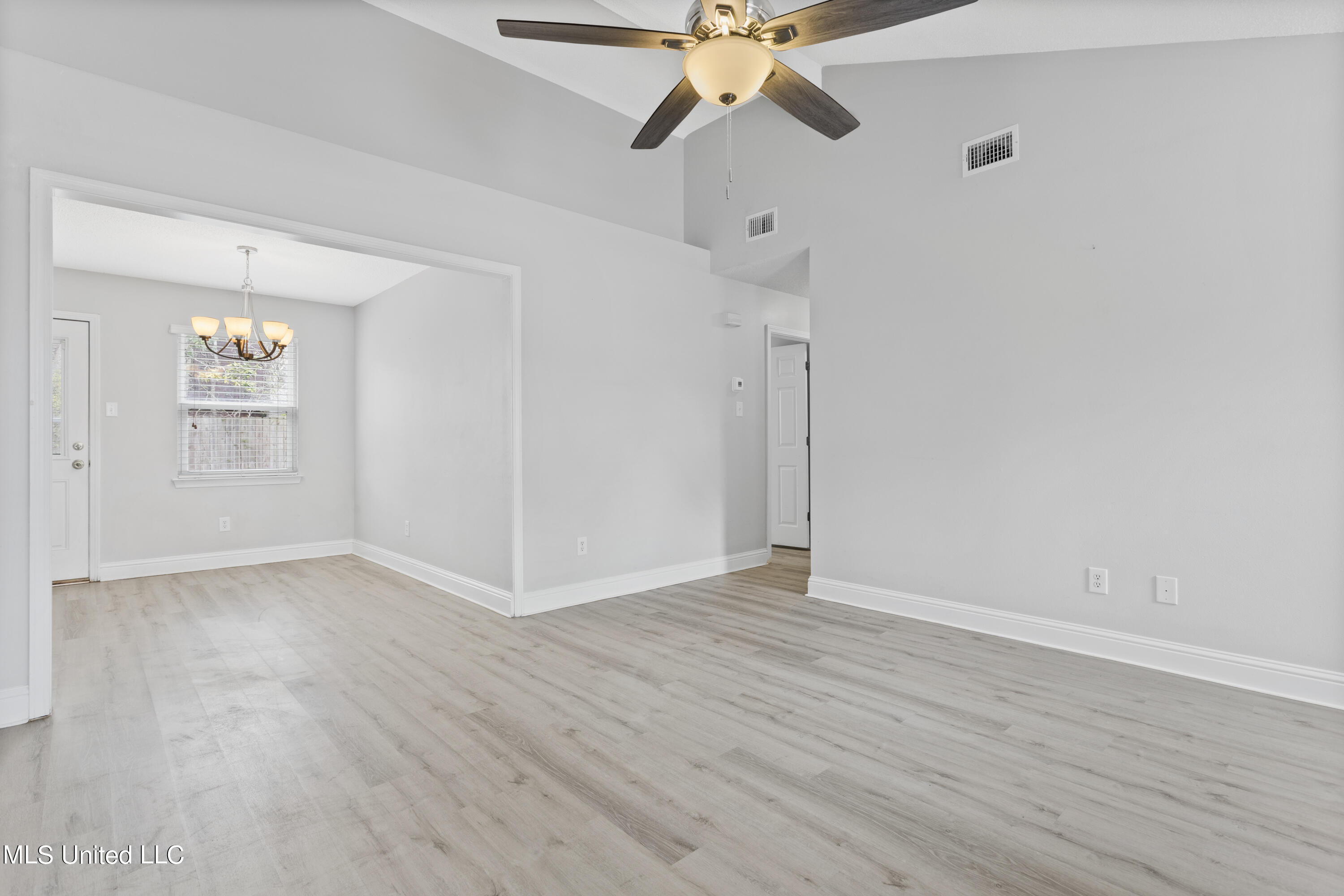 1620 Springridge Road Gautier, MS 39553 - Photo 6 of 24 006