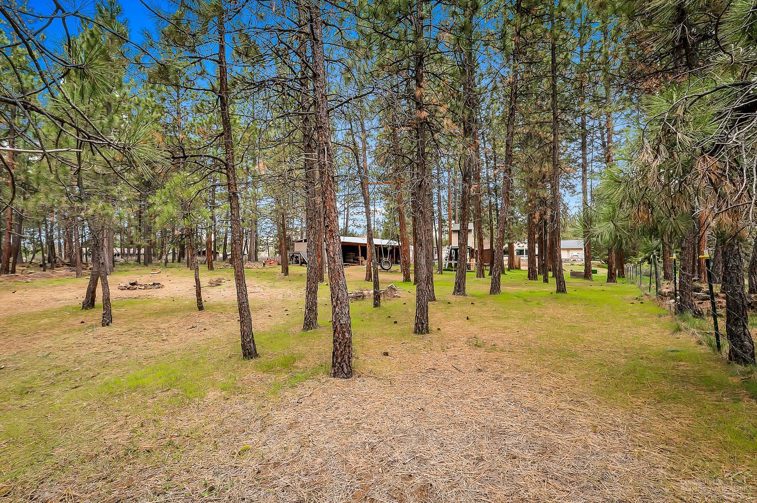 19451 Baker Road Bend, OR 97702 - Photo 22 of 25 Gallery Image 22