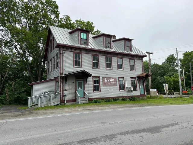$144,900 | 5 Starks Road, New Sharon, ME 04955