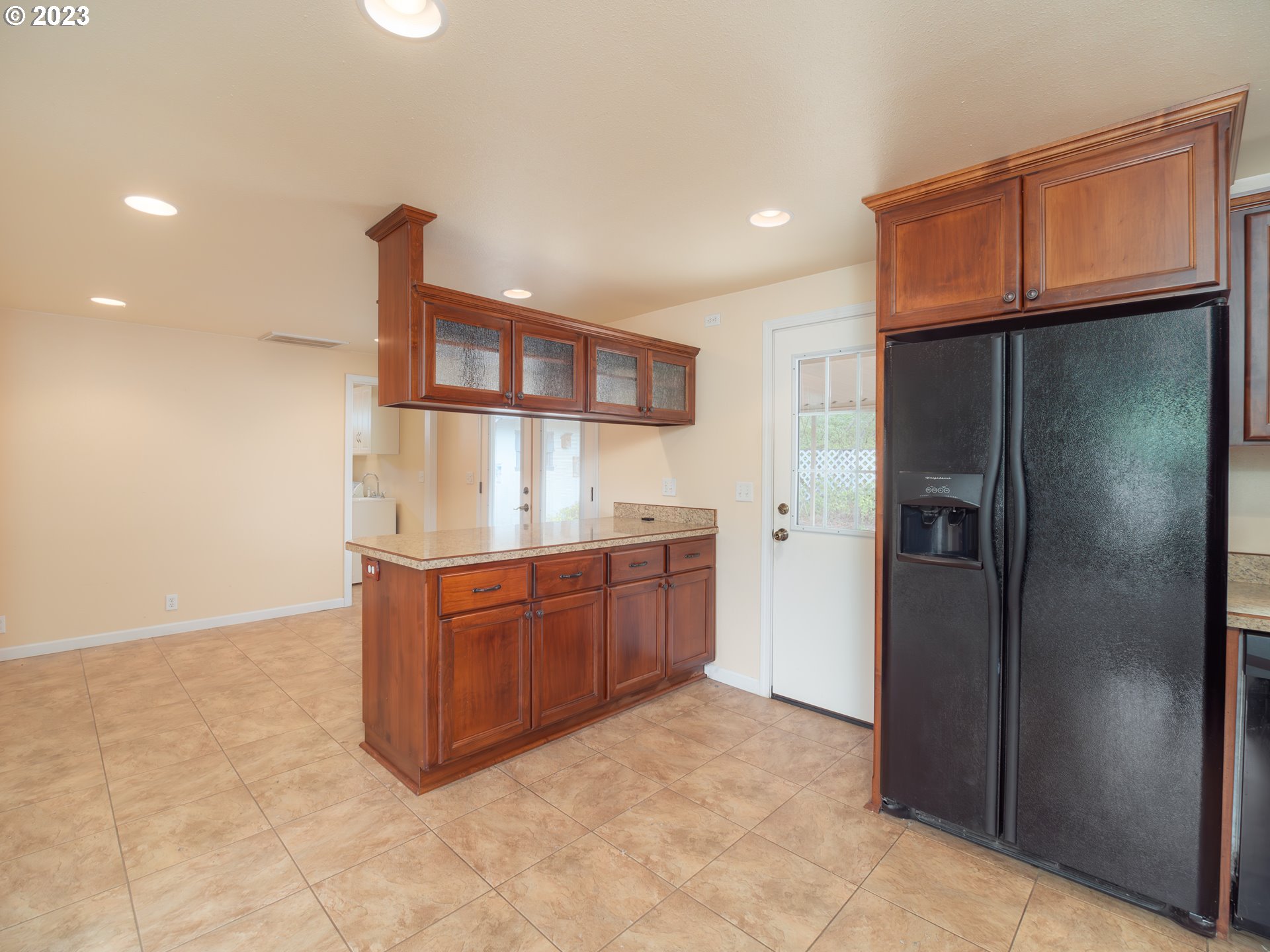 541 Sunshine Road Roseburg, OR 97470 - Photo 13 of 42 Kitchen
