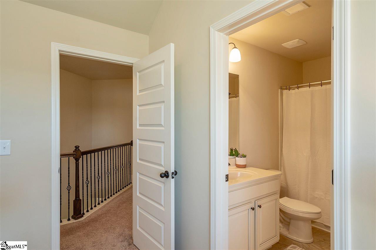 304 Stoneleigh Road Simpsonville, SC 29681 - Photo 14 of 28 Gallery Image 14