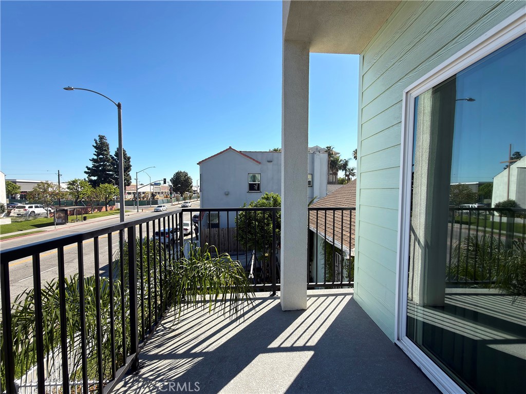 1489 Atlantic Avenue Long Beach, CA 90813 - Photo 6 of 26