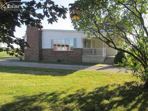 5943 Lytle Road Corunna, MI 48817 - Photo 4 of 36 20181480-3.JPG