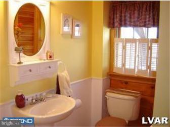 841 Orchard Road Mount Bethel, PA 18343 - Photo 9 of 11 Bathroom