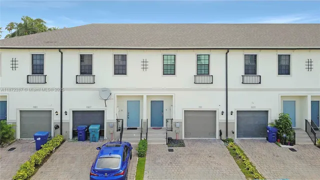 a front view of house with yard