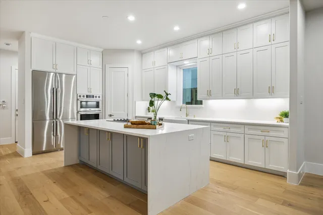 $1,338,000 | 902 Knox Street, Unit A, Houston, TX 77007