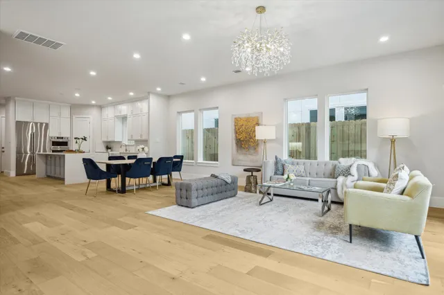 $1,338,000 | 902 Knox Street, Unit A, Houston, TX 77007