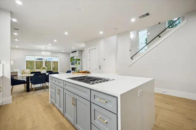 $1,338,000 | 902 Knox Street, Unit A, Houston, TX 77007