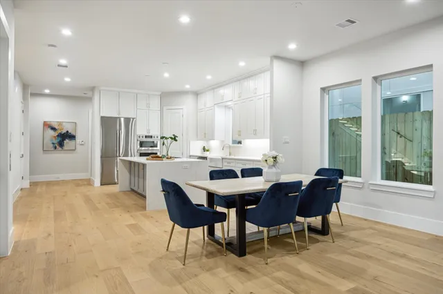 $1,338,000 | 902 Knox Street, Unit A, Houston, TX 77007