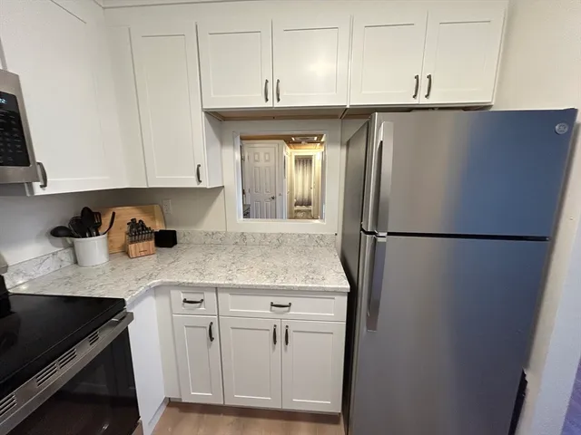 $2,100 | 50 Rantoul Street, Unit 308, Beverly, MA 01915