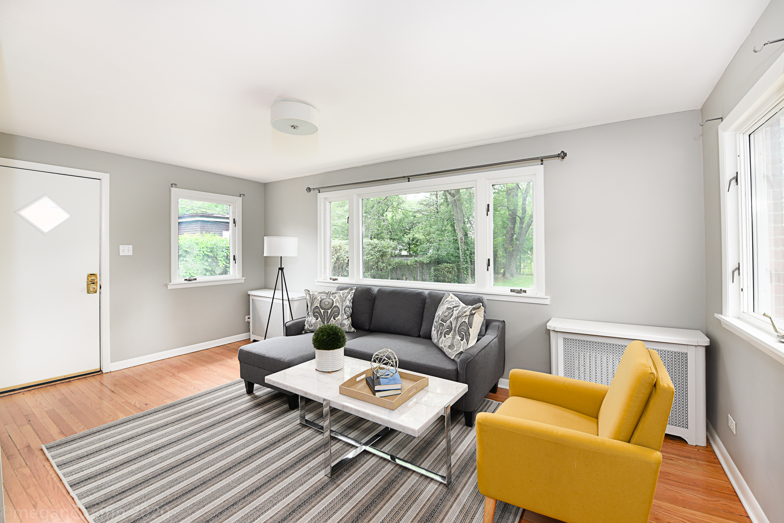 1149 Willow Road Winnetka, IL 60093 - Photo 13 of 37 a living room with furniture and a window