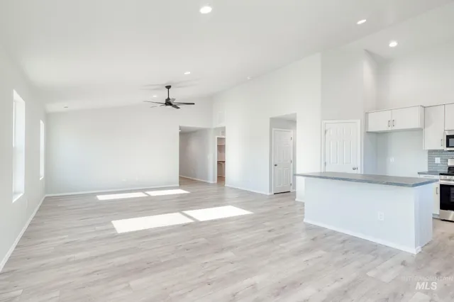 $389,990 | 1707 North Birch Street, Jerome, ID 83338