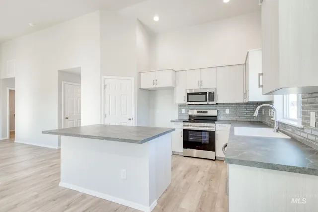 $389,990 | 1707 North Birch Street, Jerome, ID 83338