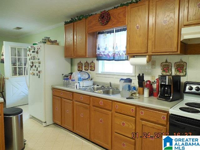 298 5th Street East Fruithurst, AL 36262 - Photo 5 of 31
