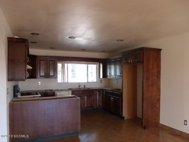 425 North Adams Street Nogales, AZ 85621 - Photo 4 of 13