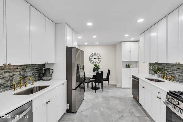 $759,900 | 50 Westbrook Road, Howell, NJ 07731