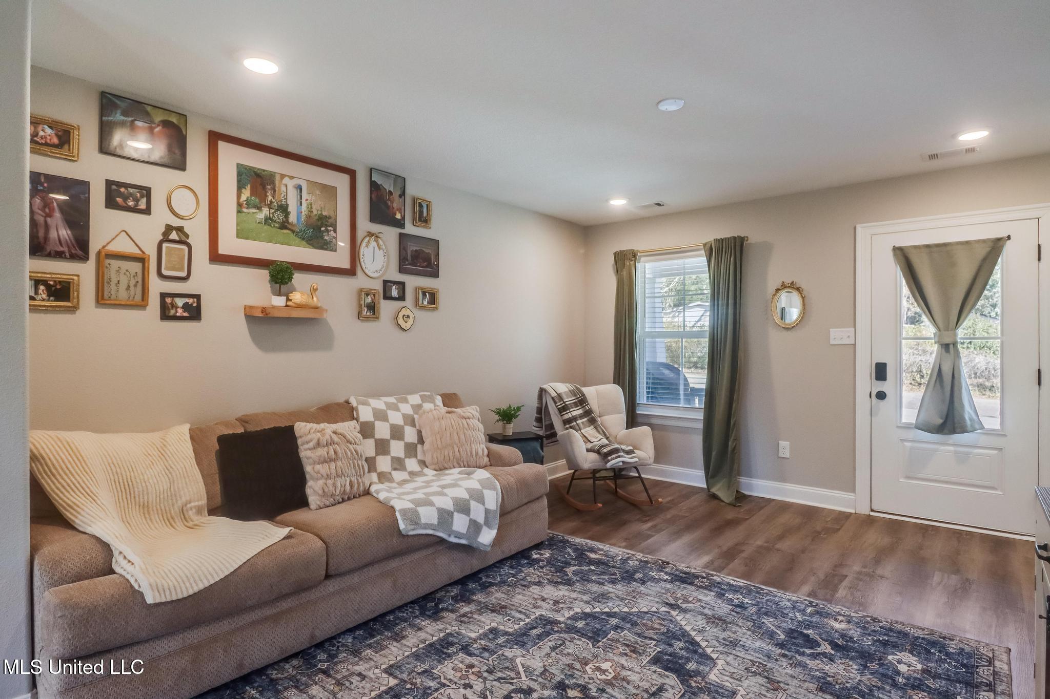 13337 Kelly Street, Unit 5 Gulfport, MS 39503 - Photo 4 of 19 Photo Feb 03 2026, 3 06 35 PM (2)-2