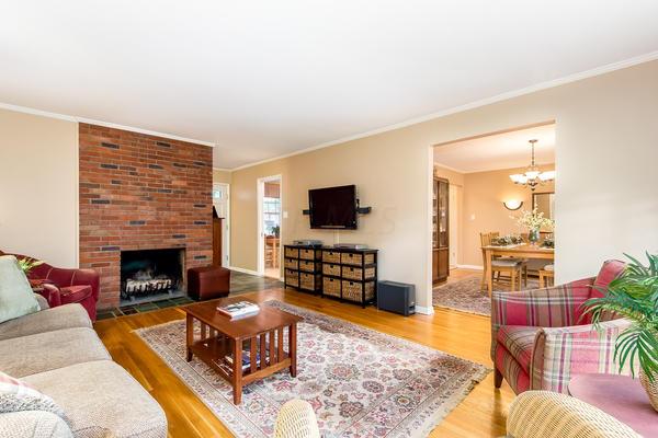 2720 Montcalm Road Columbus, OH 43221 - Photo 4 of 23