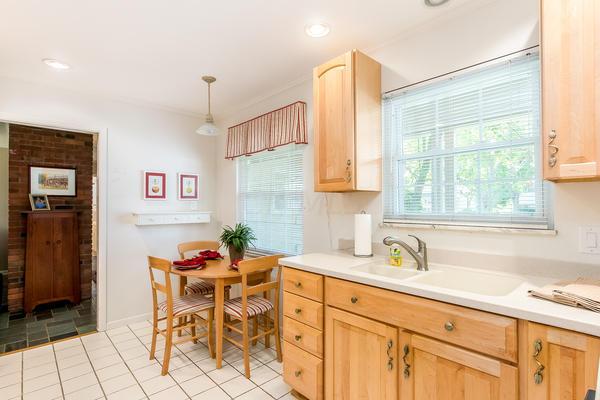 2720 Montcalm Road Columbus, OH 43221 - Photo 6 of 23