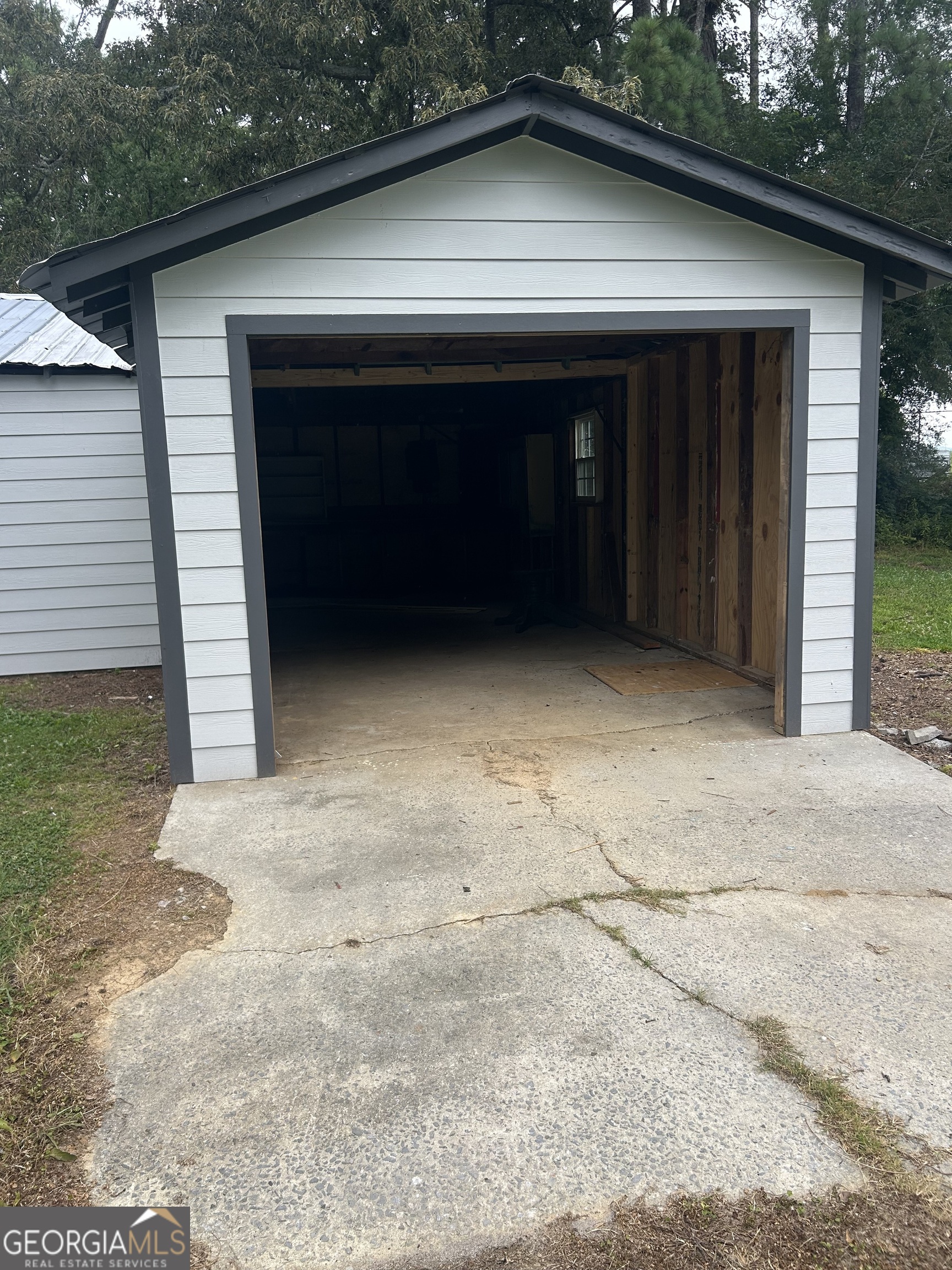 360 Warren Road Northeast Rome, GA 30165 - Photo 15 of 16 a view of front door