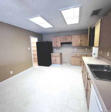 $1,650 | 6715 Campus Meadow Drive, Converse, TX 78109