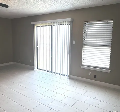 $1,650 | 6715 Campus Meadow Drive, Converse, TX 78109