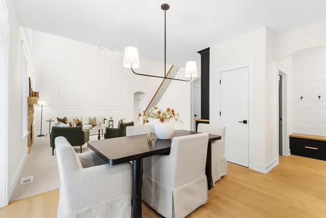 $724,900 | 1942 Creekside Drive Southwest, Byron Center, MI 49315