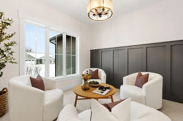 $724,900 | 1942 Creekside Drive Southwest, Byron Center, MI 49315