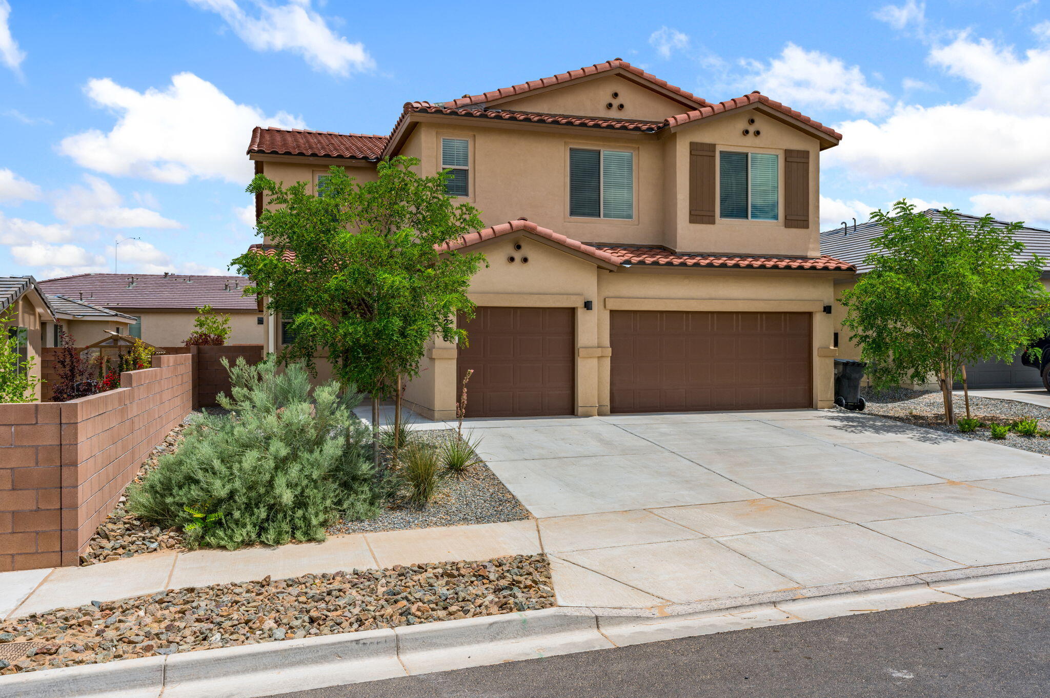 3206 Martuni Street Southeast Rio Rancho, NM 87124 - Photo 3 of 52 Gallery Image 3