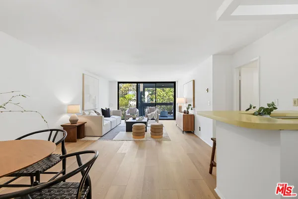 $595,000 | 7742 Redlands Street, Unit D2040, Playa del Rey, CA 90293