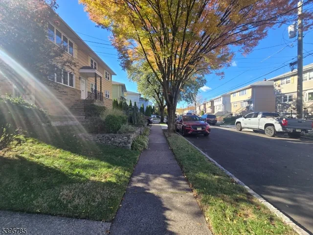 $3,250 | 229 Lakewood Drive, Unit 2, Bloomfield, NJ 07003