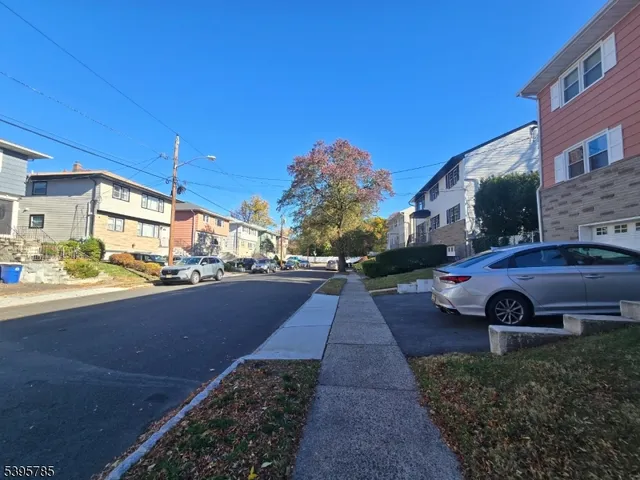 $3,250 | 229 Lakewood Drive, Unit 2, Bloomfield, NJ 07003