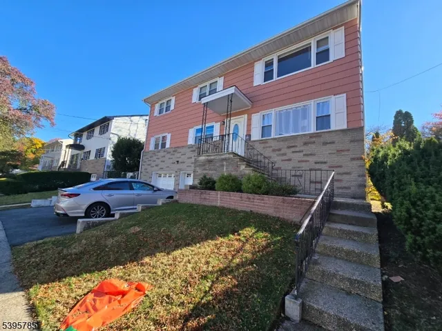 $3,250 | 229 Lakewood Drive, Unit 2, Bloomfield, NJ 07003