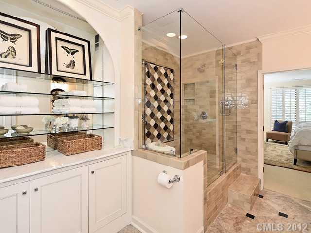 940 Cherokee Road, Unit B4 Charlotte, NC 28207 - Photo 12 of 16 Gallery Image 12