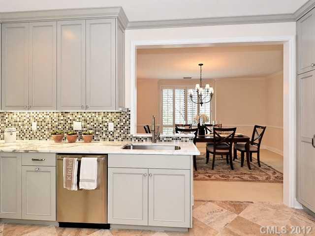 940 Cherokee Road, Unit B4 Charlotte, NC 28207 - Photo 6 of 16 Gallery Image 6