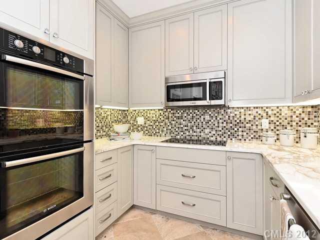 940 Cherokee Road, Unit B4 Charlotte, NC 28207 - Photo 7 of 16 Gallery Image 7