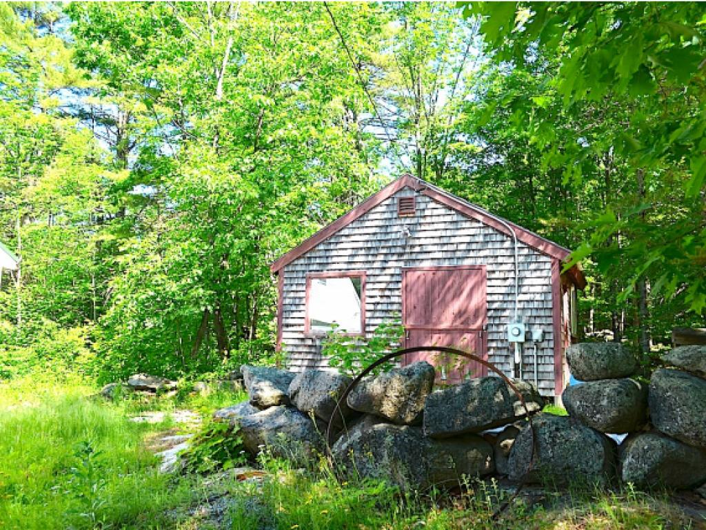 507 County Road Hillsborough, NH 03244 - Photo 18 of 22
