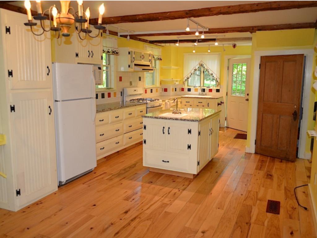 507 County Road Hillsborough, NH 03244 - Photo 3 of 22
