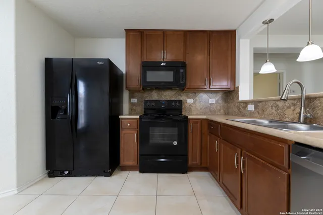 $223,000 | 7430 Bluebonnet Bay, San Antonio, TX 78218