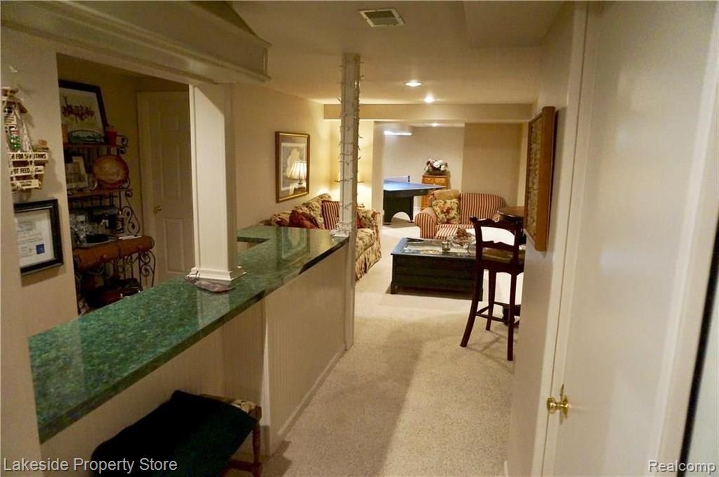 2869 West Avon Road Rochester Hills, MI 48309 - Photo 42 of 47