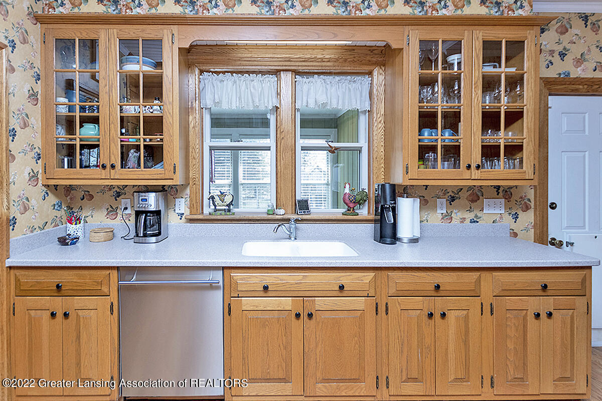 5694 South Dewitt Road St. Johns, MI 48879 - Photo 17 of 33 16