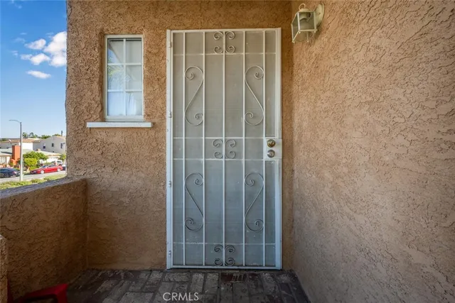 $899,900 | 6050 Northside Drive, East Los Angeles, CA 90022