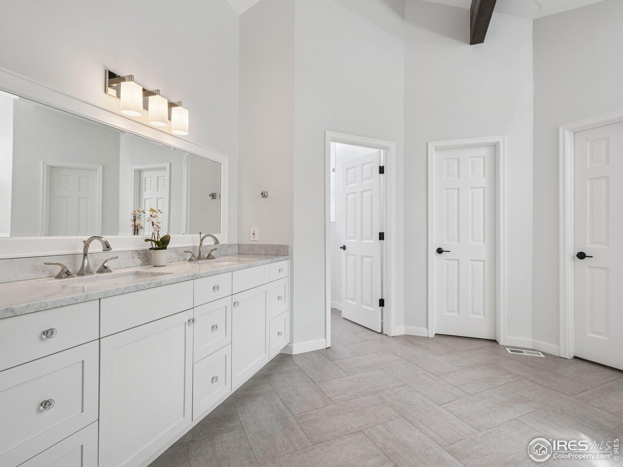 650 12th Street Boulder, CO 80302 - Photo 21 of 50 Luxury 5 Piece Primary Bath