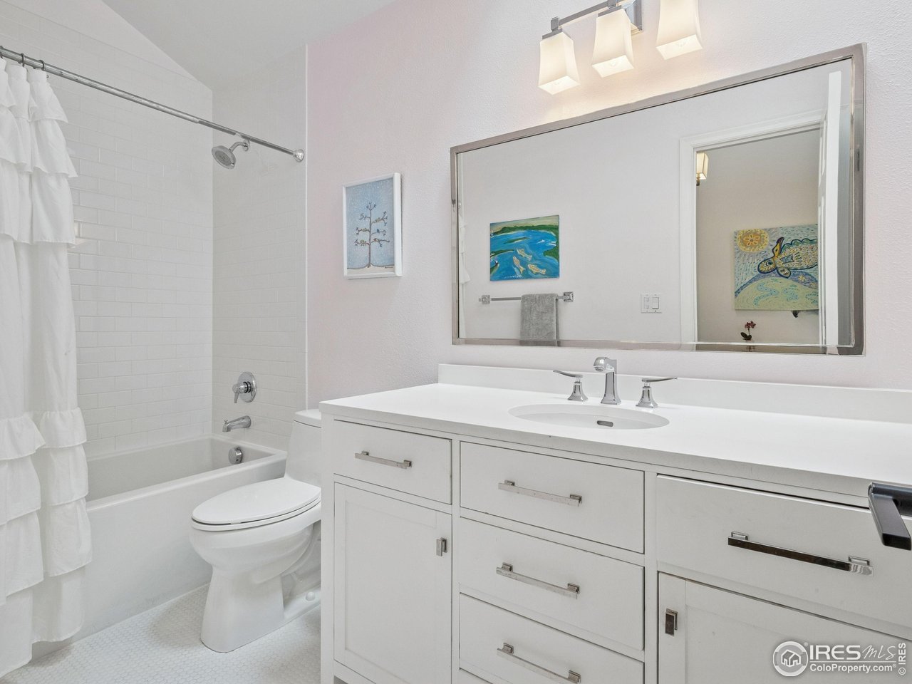 650 12th Street Boulder, CO 80302 - Photo 32 of 50 Guest Bathroom