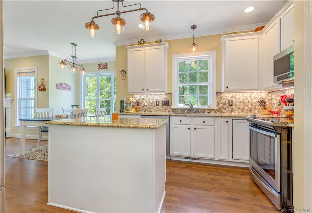 1035 Hunters Run Drive Tega Cay, SC 29708 - Photo 12 of 27 Gallery Image 12